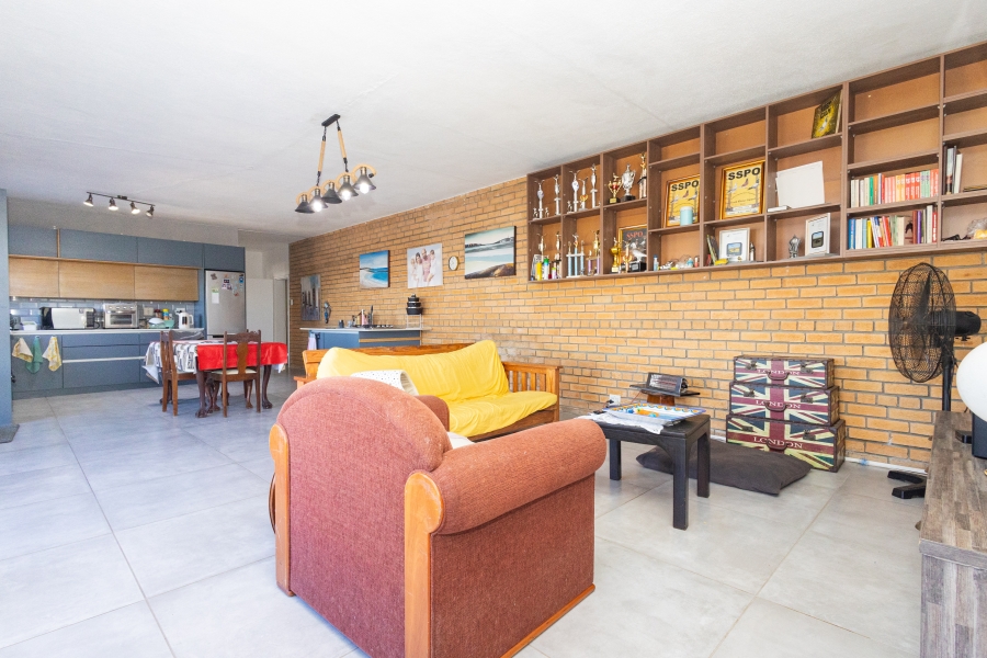 4 Bedroom Property for Sale in Loevenstein Western Cape